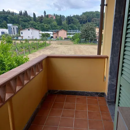 Apartment Vecchio Portale Carrara