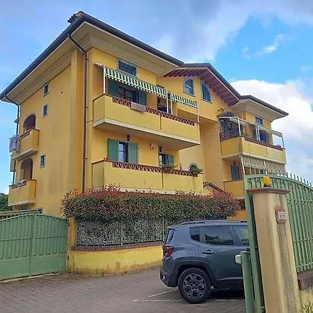 Apartment Vecchio Portale Carrara