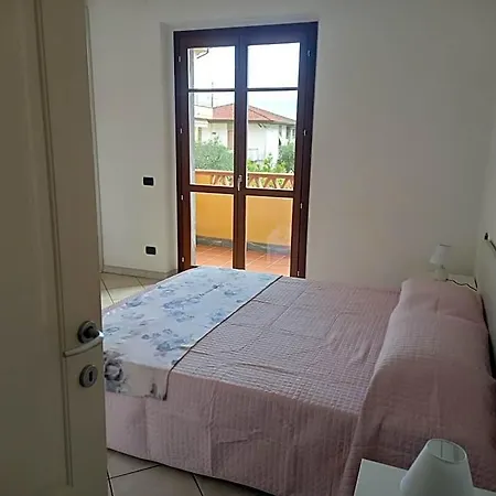 Vecchio Portale Apartment Carrara